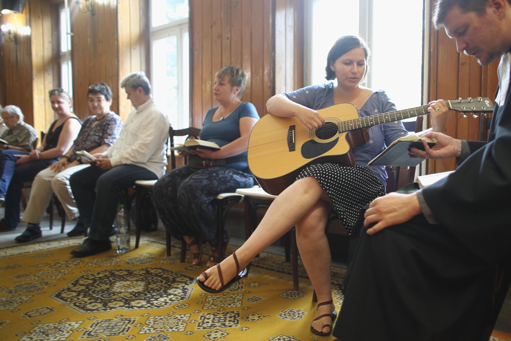A bizalom légkörében vagyunk együtt – Bolba Márta a Klubrádióban
